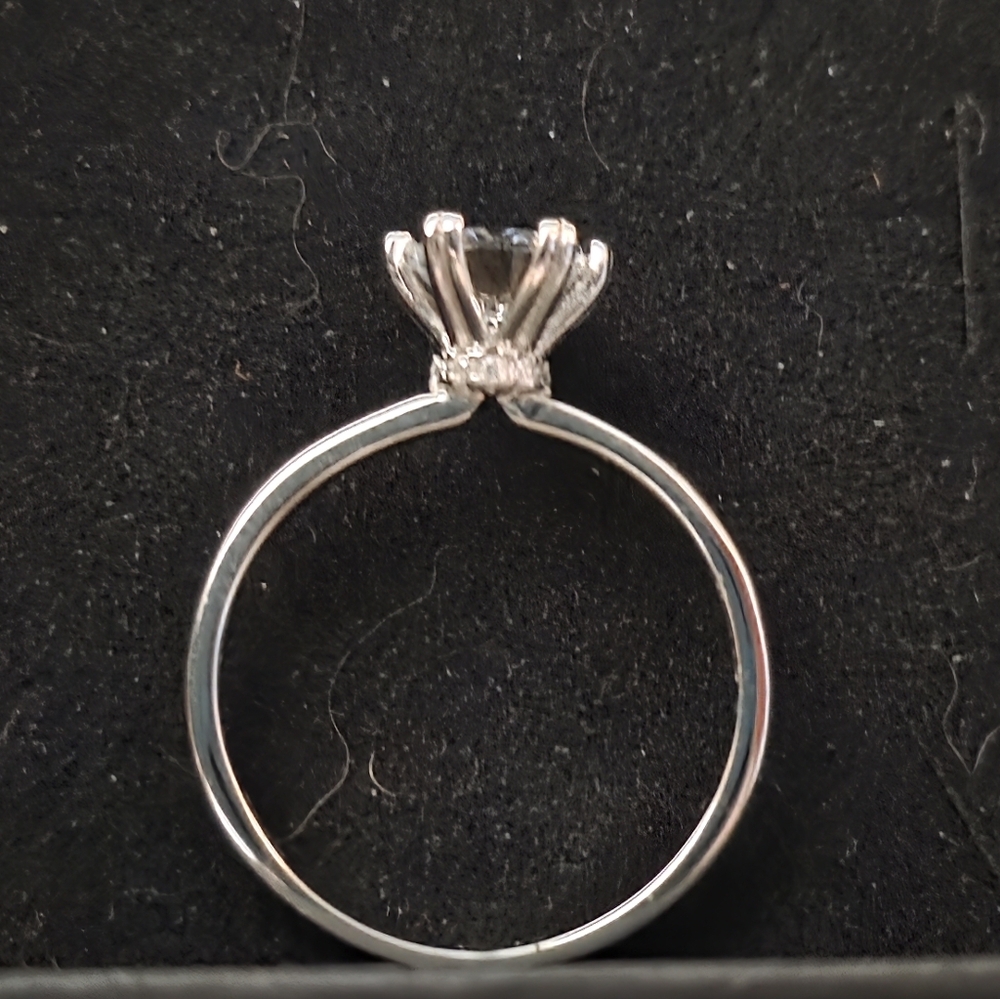 Sterling Silver 1ct Moissanite Diamond Ring Size 8